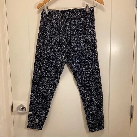 SWEATY BETTY Sz XL  Power Splatter Bubble Pattern High Rise 7/8 Leggings - Picture 4 of 8